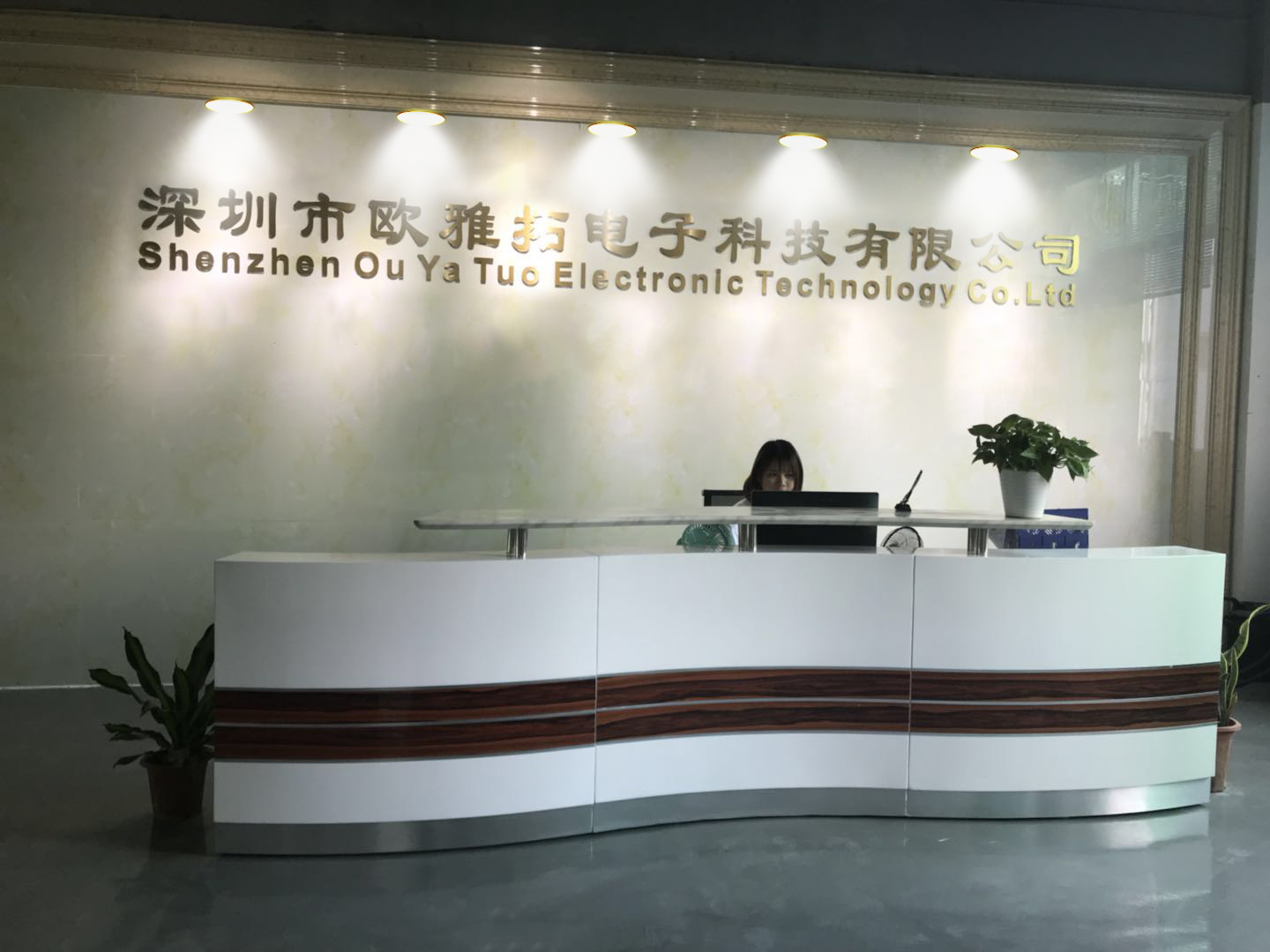 095457662.jpg 095457662.jpg